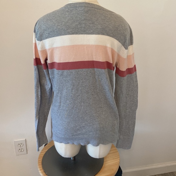 Loft 100% Cotton Striped Gray Pink Lightweight Sweater Size Medium - Picture 3 of 7